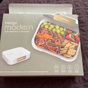 Bentgo modern leak resistant lunch box